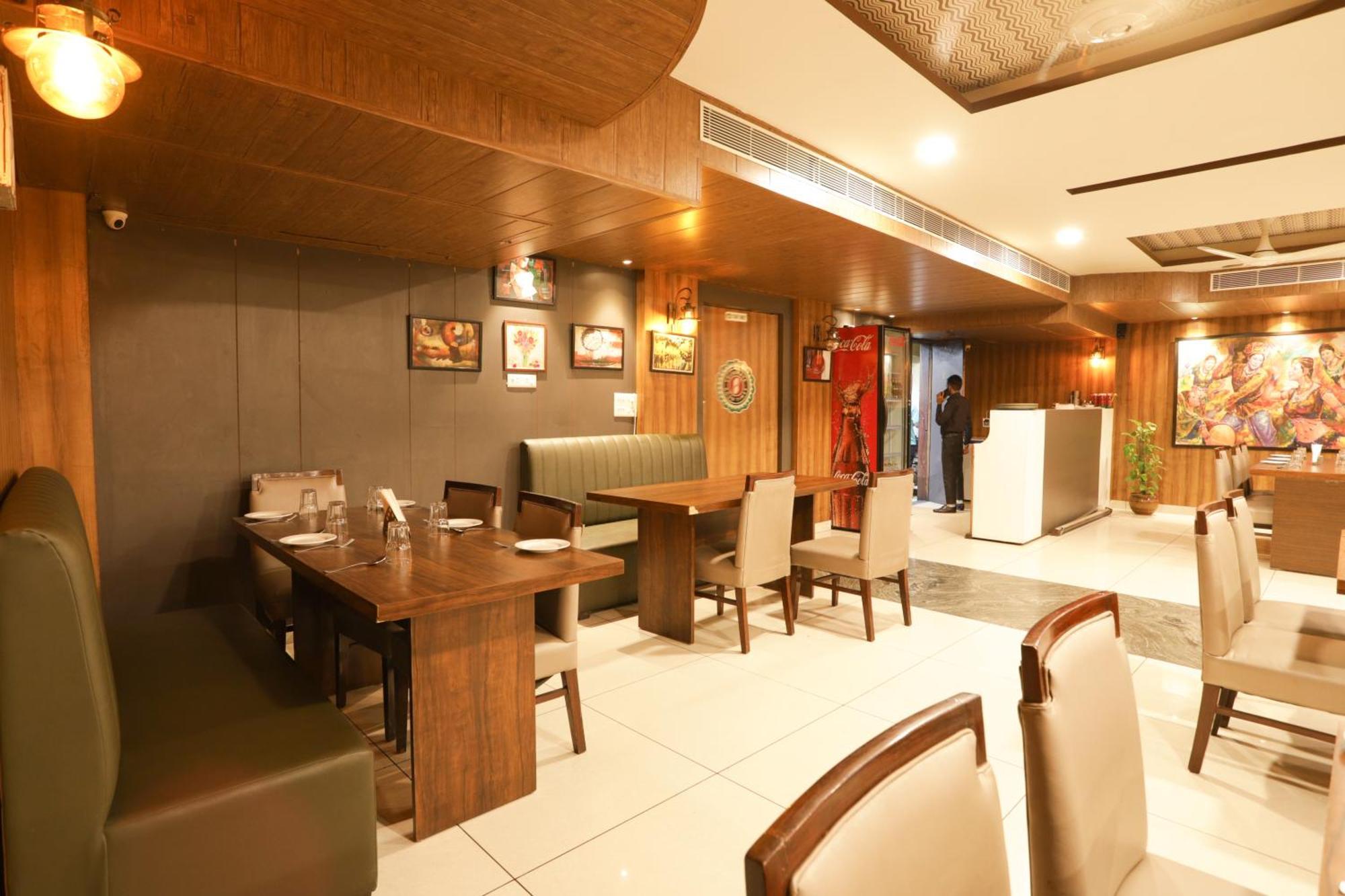 Hotel Razia Inn Hisār 外观 照片