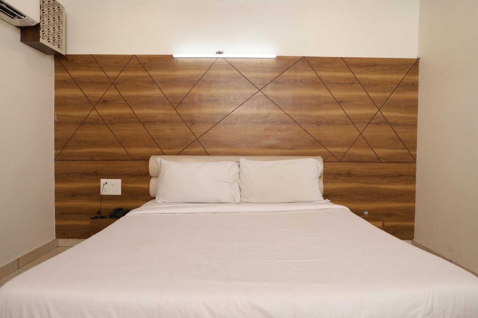 Hotel Razia Inn Hisār 外观 照片