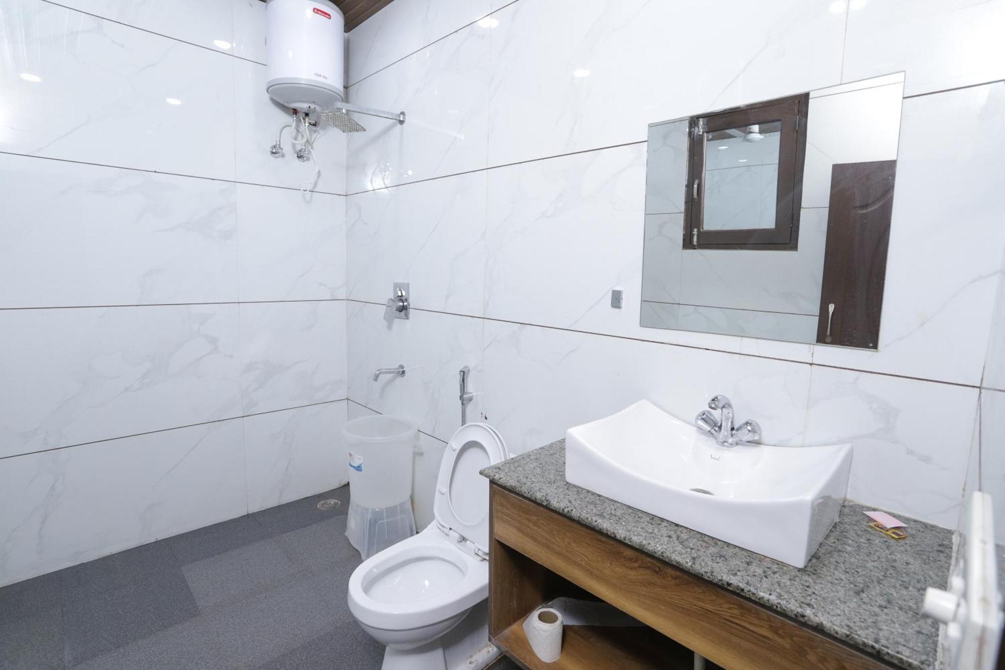 Hotel Razia Inn Hisār 外观 照片