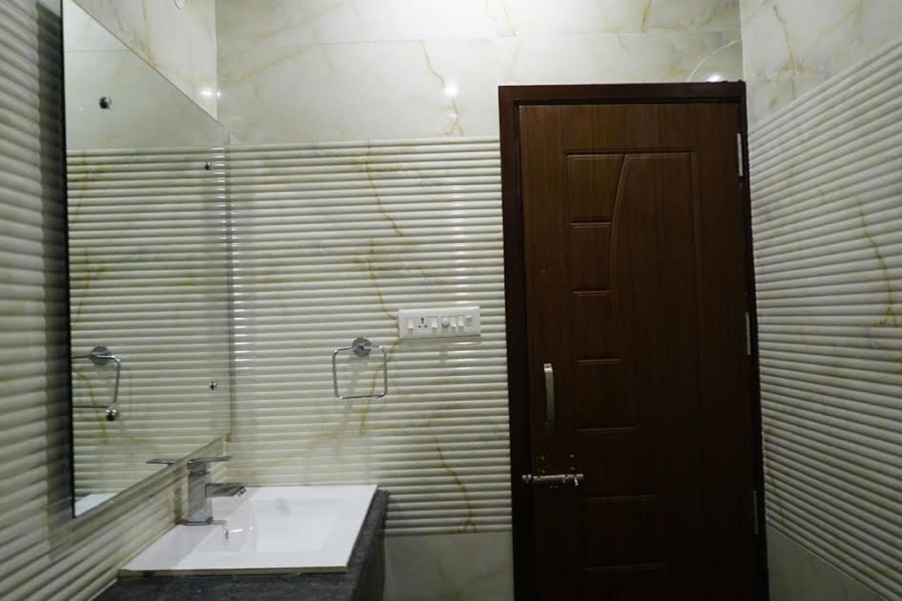 Hotel Razia Inn Hisār 外观 照片