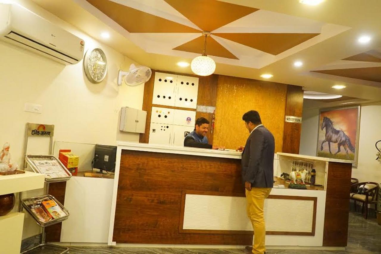 Hotel Razia Inn Hisār 外观 照片